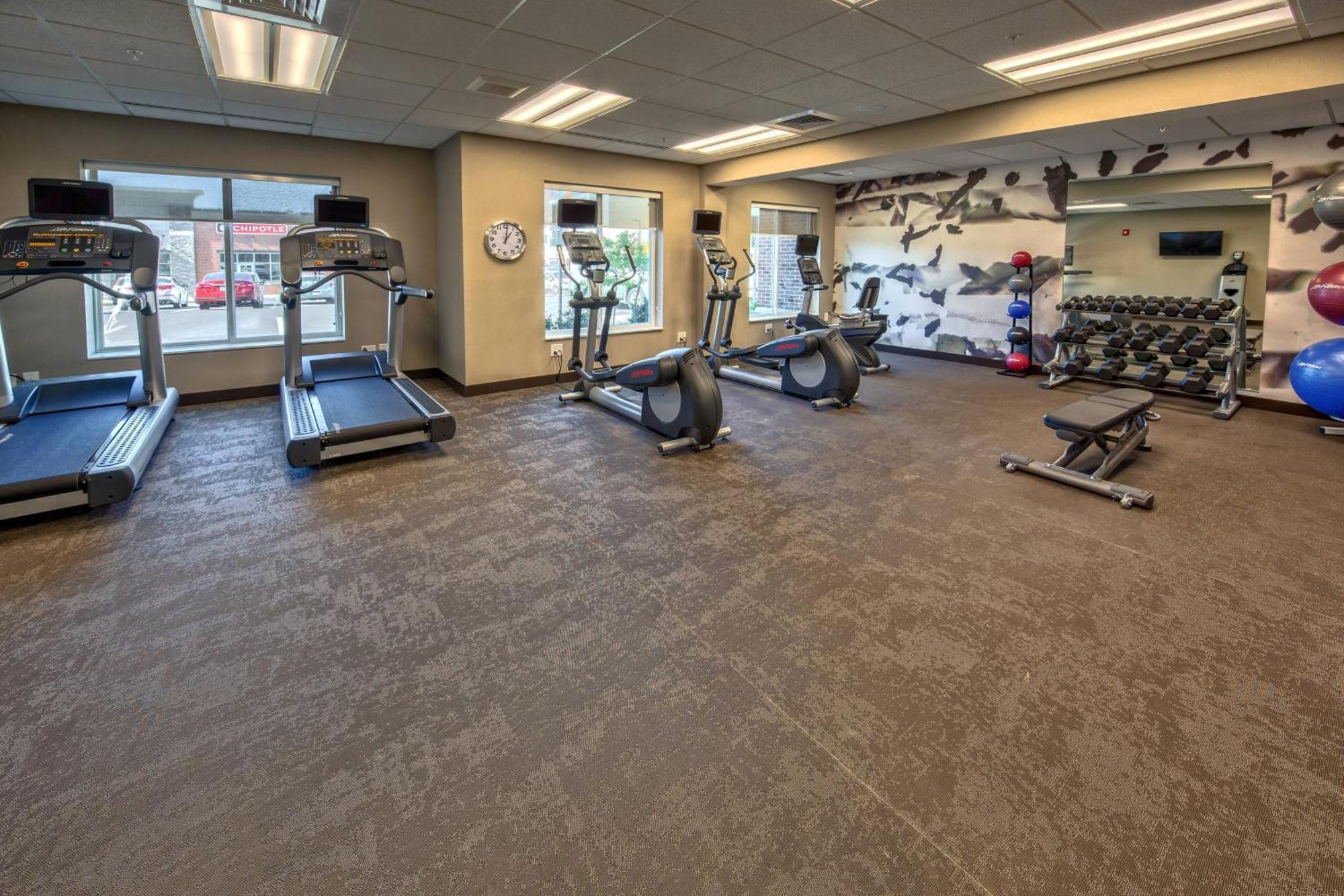 Residence Inn By Marriott Blacksburg-University Екстериор снимка