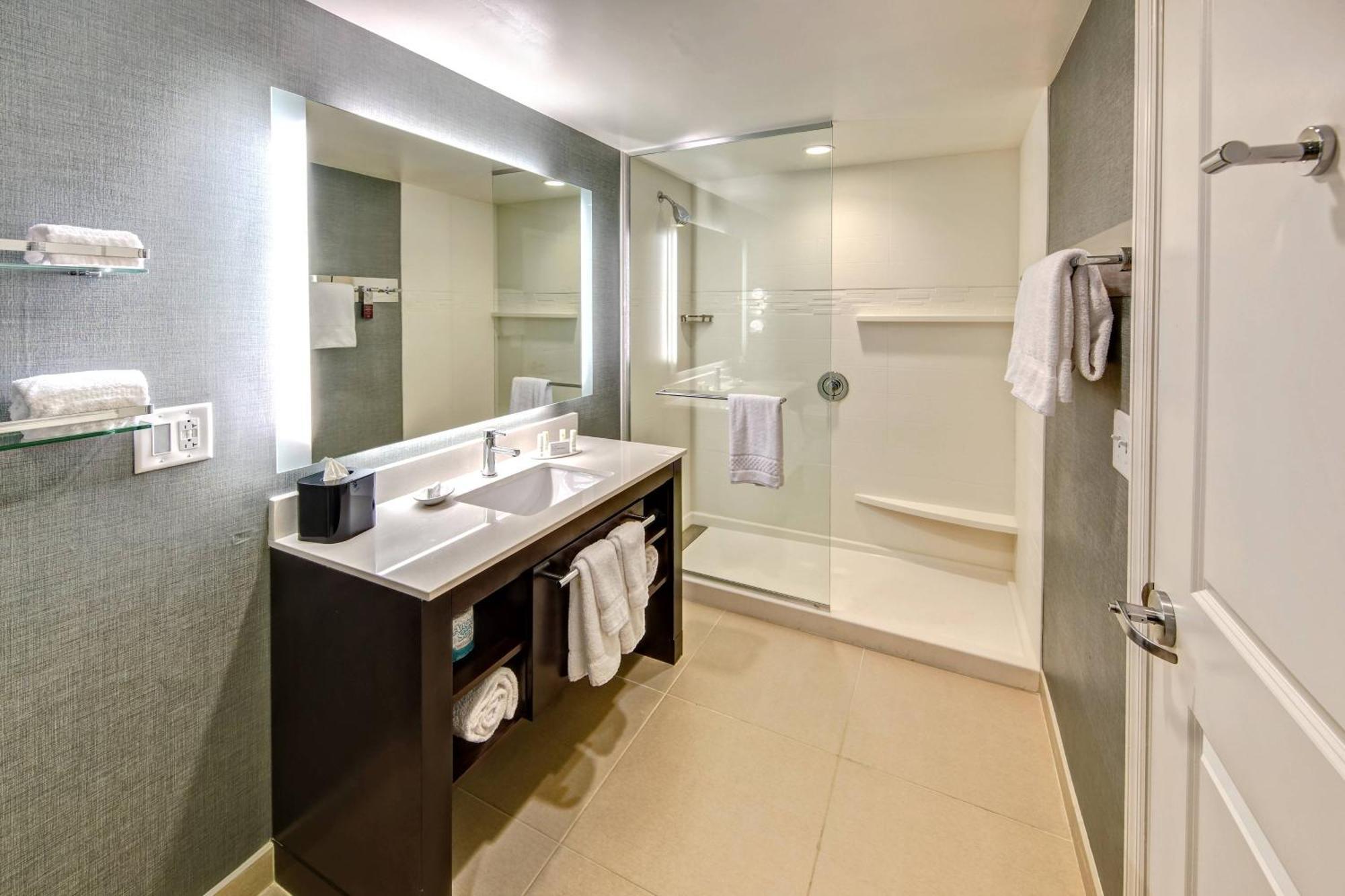 Residence Inn By Marriott Blacksburg-University Екстериор снимка