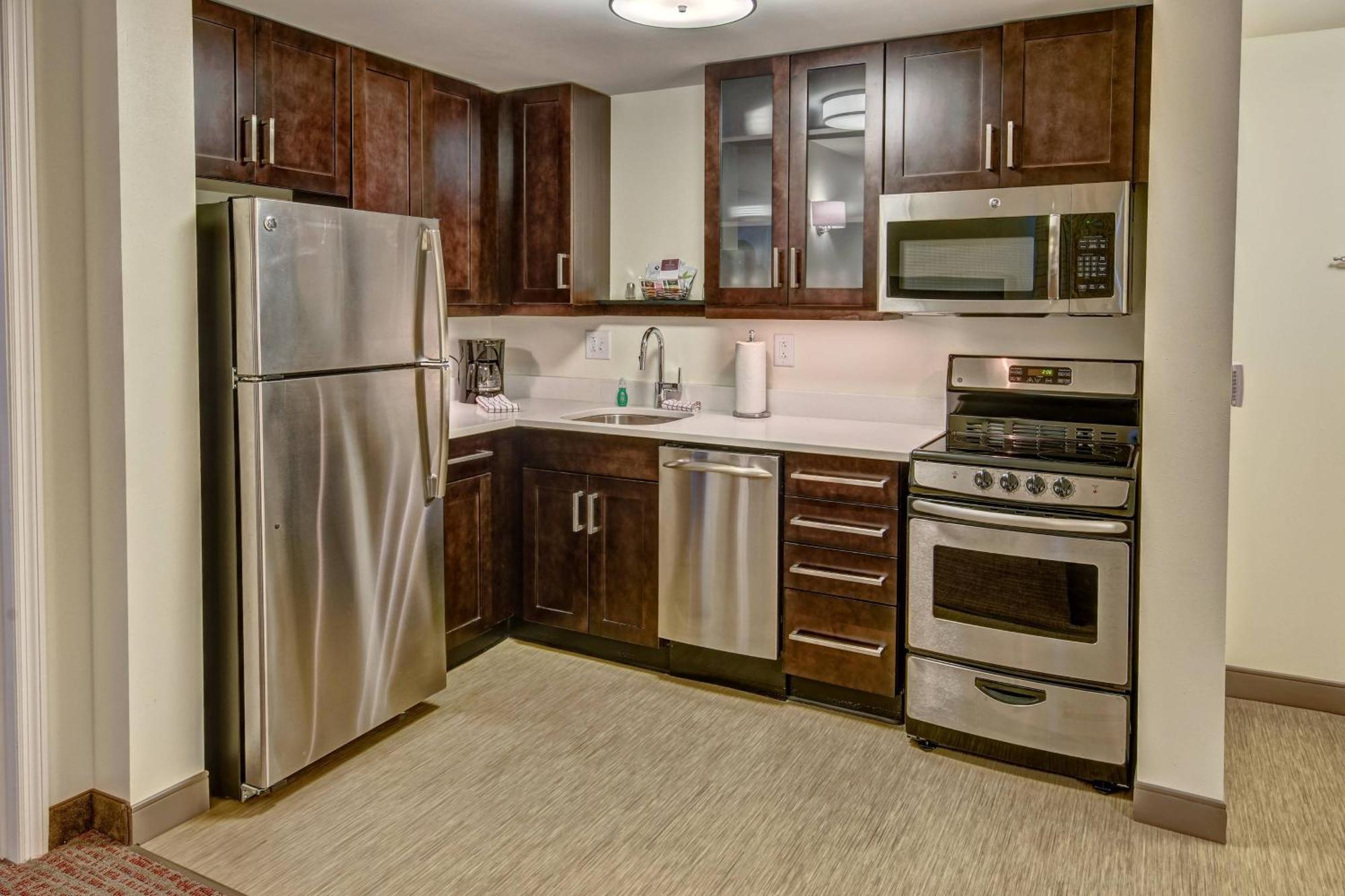 Residence Inn By Marriott Blacksburg-University Екстериор снимка
